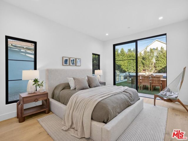 8404 Gonzaga Avenue, Los Angeles, CA 90045