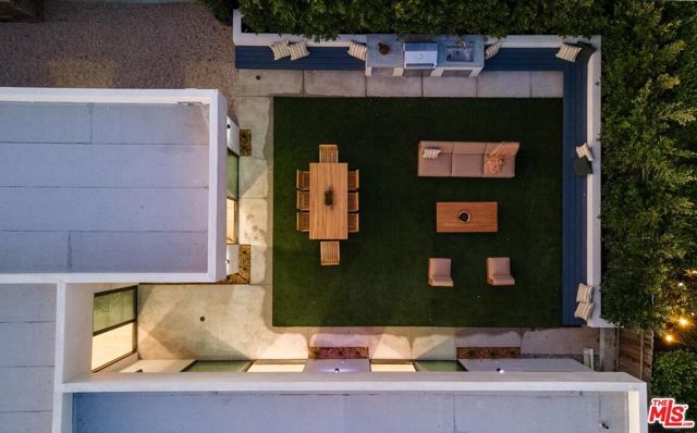 8404 Gonzaga Avenue, Los Angeles, CA 90045