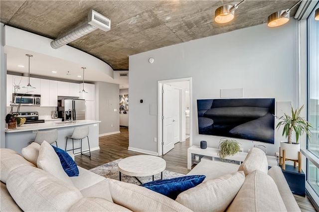923 Peachtree Street NE 1731, Atlanta, GA 30309