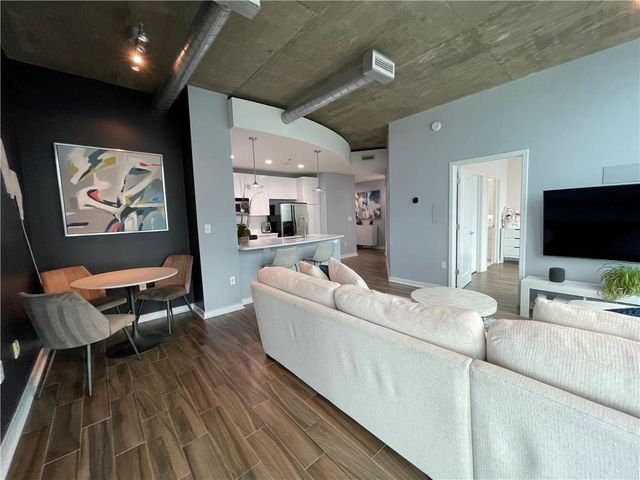 923 Peachtree Street NE 1731, Atlanta, GA 30309