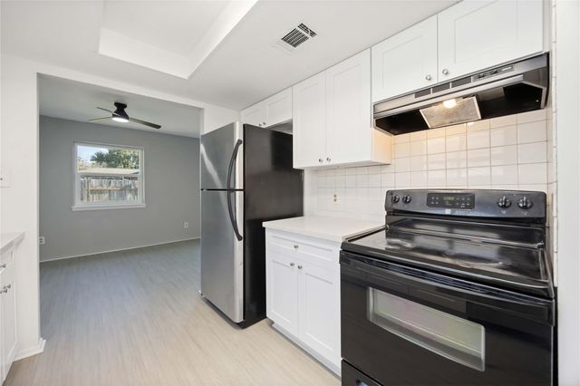 2302 Green Knoll Drive, Houston, TX 77067