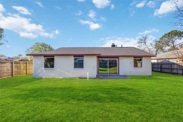 2302 Green Knoll Drive, Houston, TX 77067