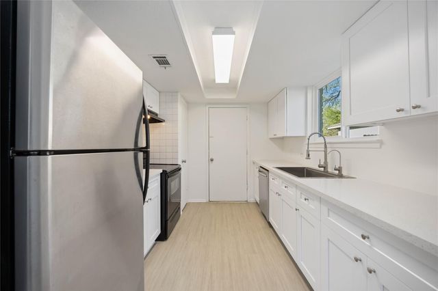 2302 Green Knoll Drive, Houston, TX 77067