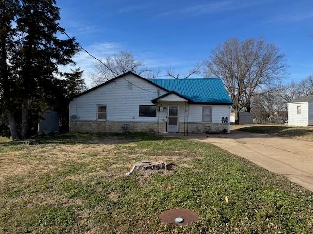 456 S Rothsay Ave, Minneapolis, KS 67467