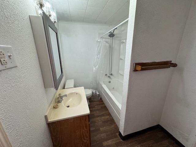 456 S Rothsay Ave, Minneapolis, KS 67467