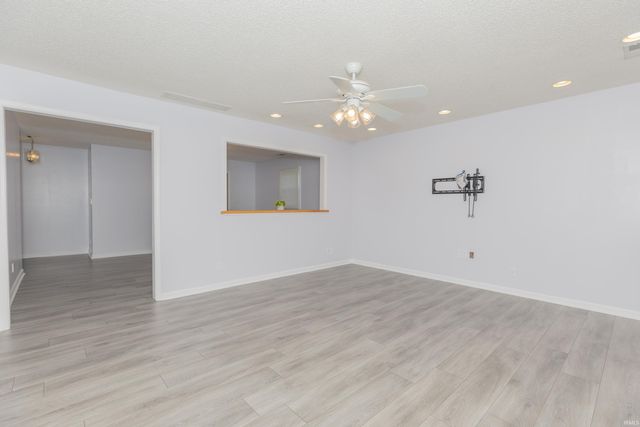 1255 Maple Court, Evansville, IN 47714