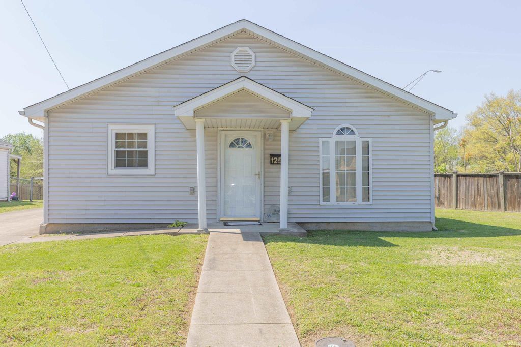 1255 Maple Court, Evansville, IN 47714