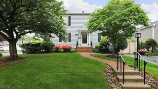 1036 Columbus Ave, Westfield Town, NJ 07090