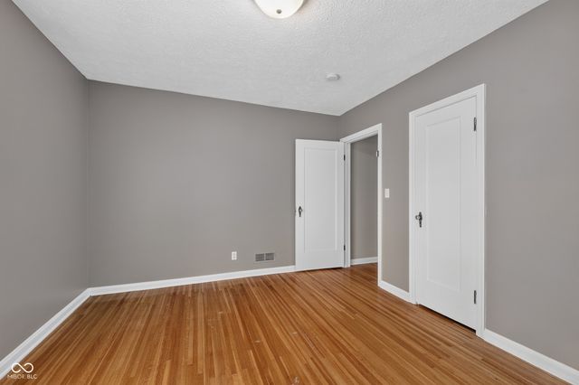 5428 E 10th Street, Indianapolis, IN 46219