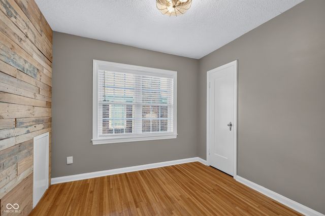 5428 E 10th Street, Indianapolis, IN 46219