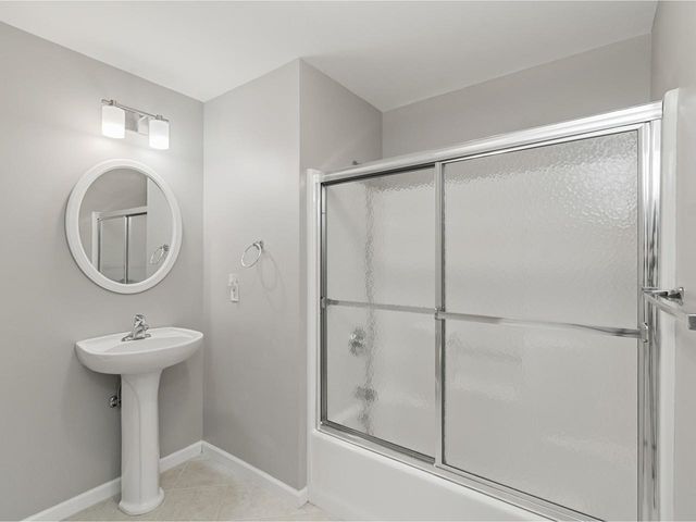 99 Eldredge St Unit 101, South Burlington, VT 05403