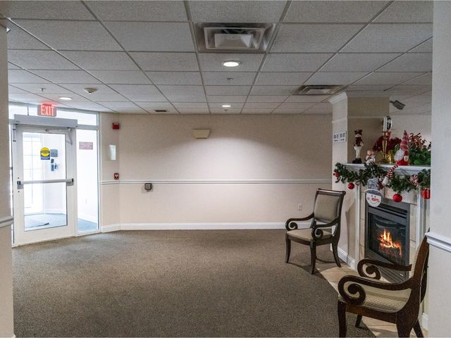 99 Eldredge St Unit 101, South Burlington, VT 05403