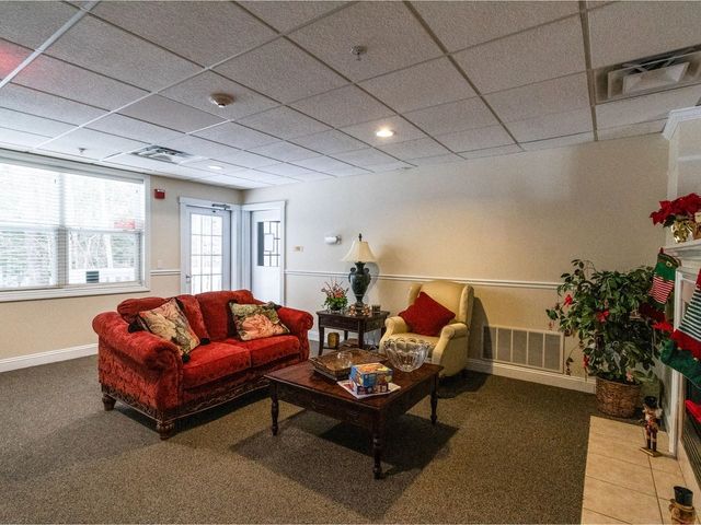 99 Eldredge St Unit 101, South Burlington, VT 05403