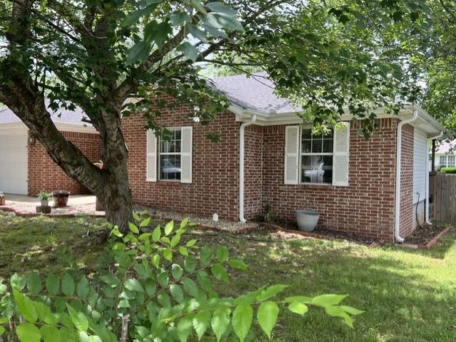 1655 Desarc Way, Fayetteville, AR 72704