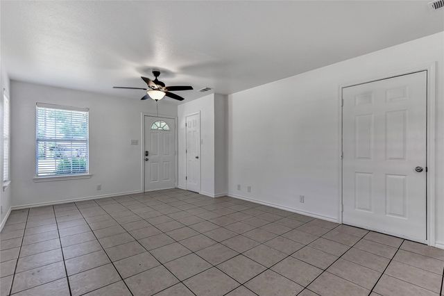 1014 W Coffin Street 102, Denison, TX 75020