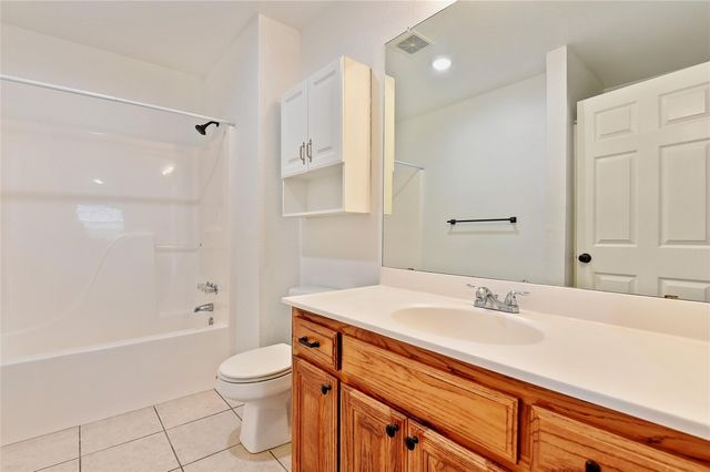 1014 W Coffin Street 102, Denison, TX 75020