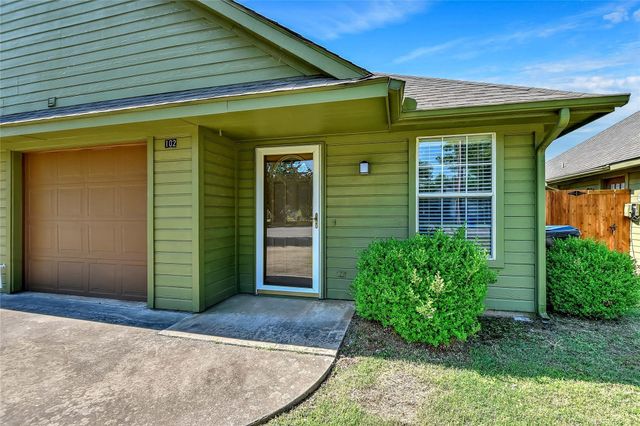 1014 W Coffin Street 102, Denison, TX 75020