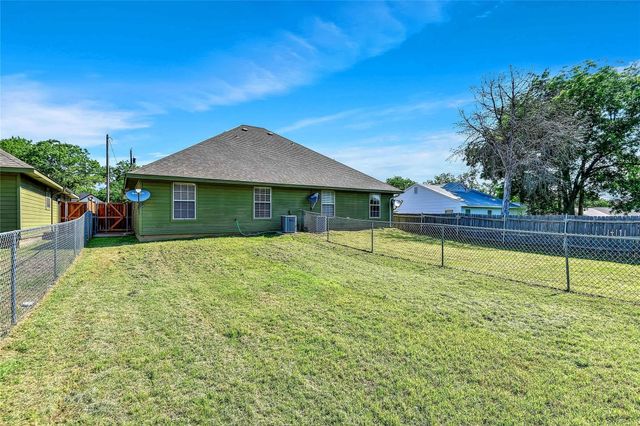 1014 W Coffin Street 102, Denison, TX 75020