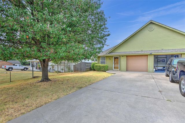 1014 W Coffin Street 102, Denison, TX 75020