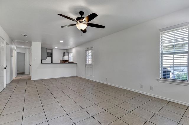 1014 W Coffin Street 102, Denison, TX 75020