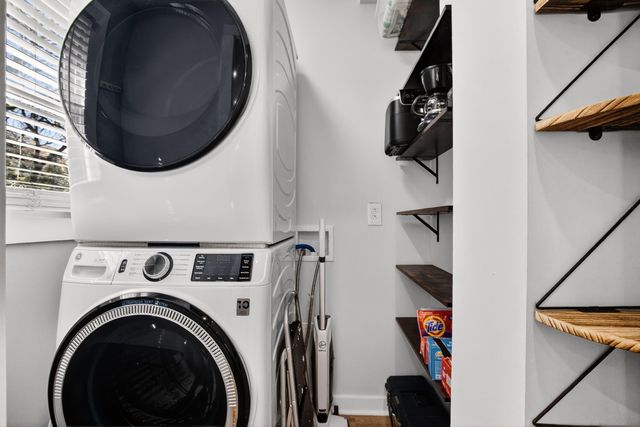 922 Salt Pl., Murrells Inlet, SC 29576