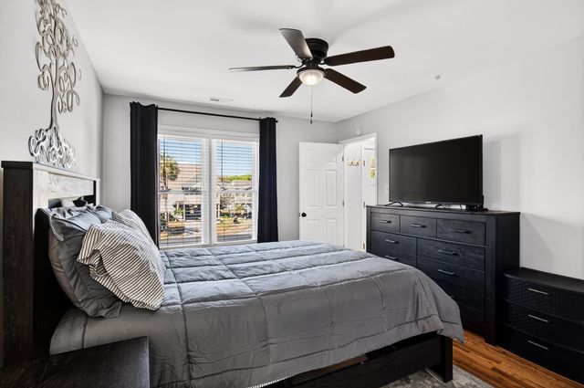 922 Salt Pl., Murrells Inlet, SC 29576