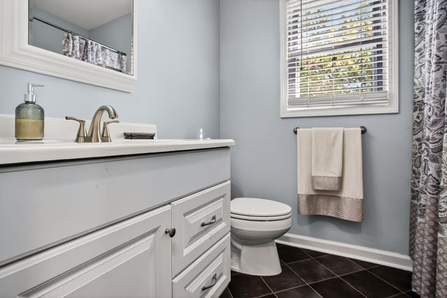 922 Salt Pl., Murrells Inlet, SC 29576