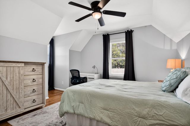 922 Salt Pl., Murrells Inlet, SC 29576