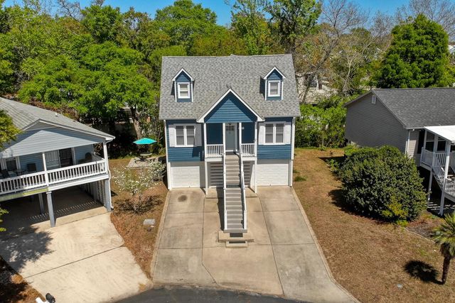 922 Salt Pl., Murrells Inlet, SC 29576