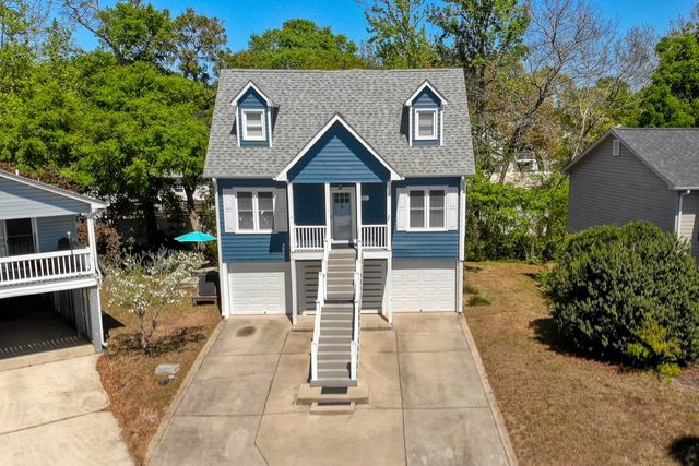 922 Salt Pl., Murrells Inlet, SC 29576