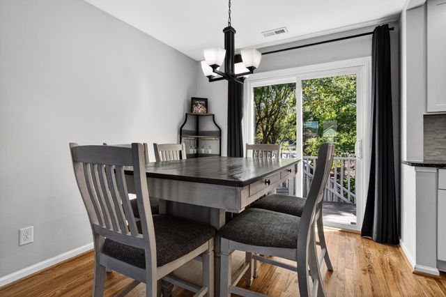 922 Salt Pl., Murrells Inlet, SC 29576