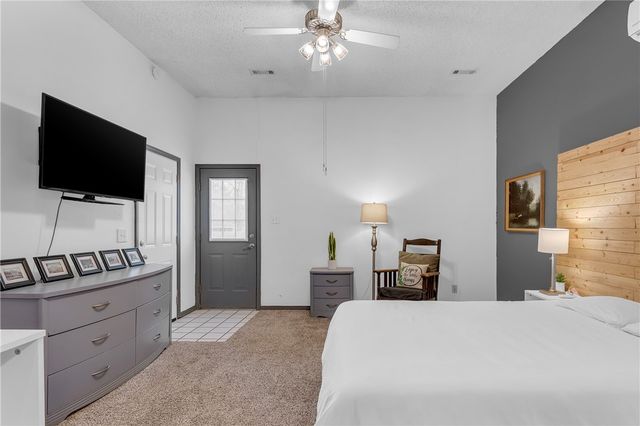 301 W Edmondson Avenue, Springdale, AR 72764