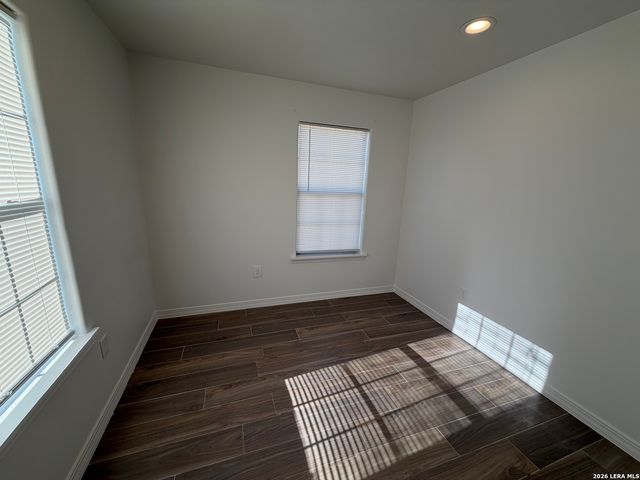 268 County Road 341, La Vernia, TX 78121