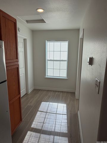 268 County Road 341, La Vernia, TX 78121