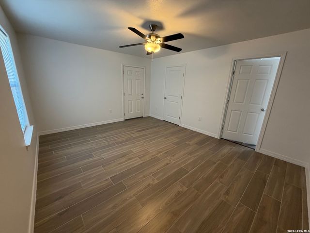 268 County Road 341, La Vernia, TX 78121