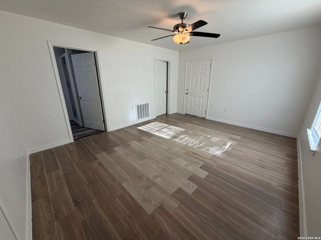 268 County Road 341, La Vernia, TX 78121