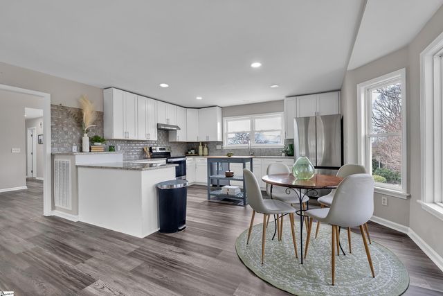 202 Kenilworth Drive, Greenville, SC 29615