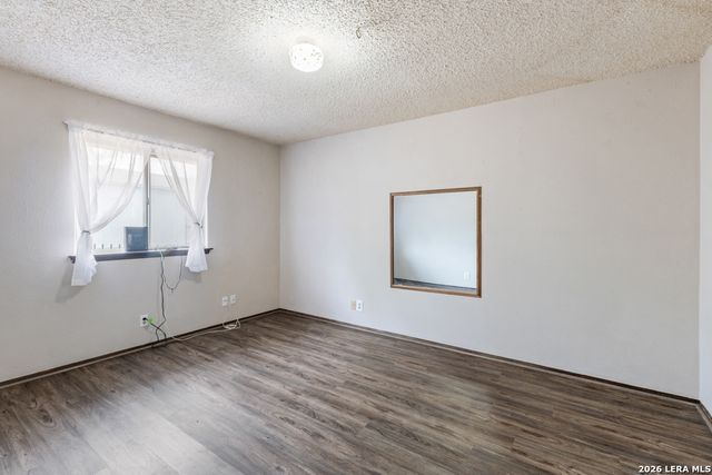 5831 Sky Country, San Antonio, TX 78247