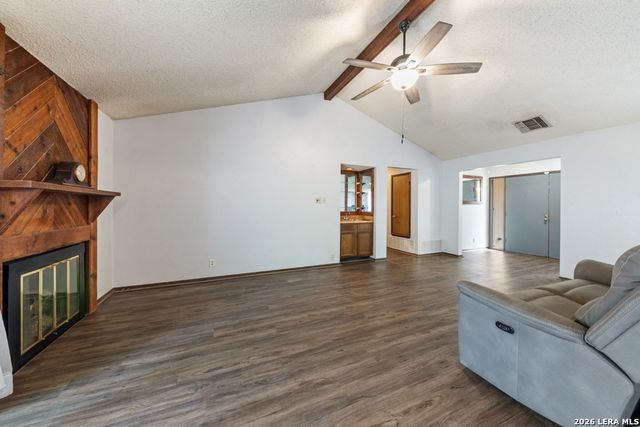 5831 Sky Country, San Antonio, TX 78247