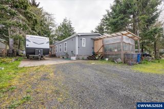 30 Jerome Ct, Gleneden Beach, OR 97388