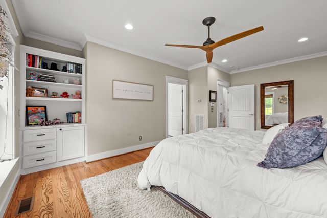 587A Douglas Ln, Gallatin, TN 37066
