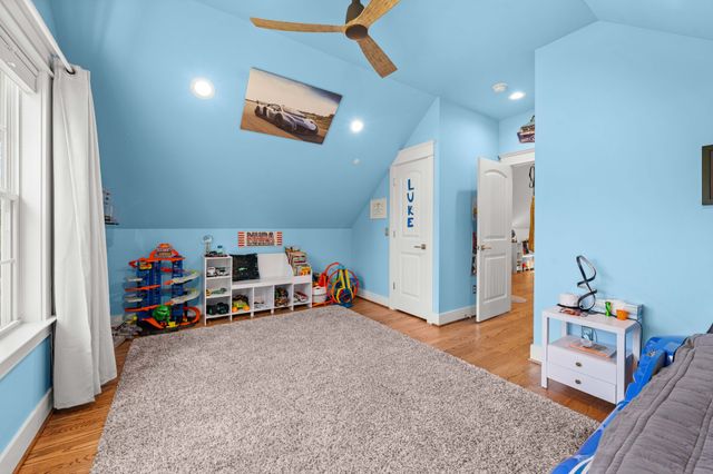 587A Douglas Ln, Gallatin, TN 37066