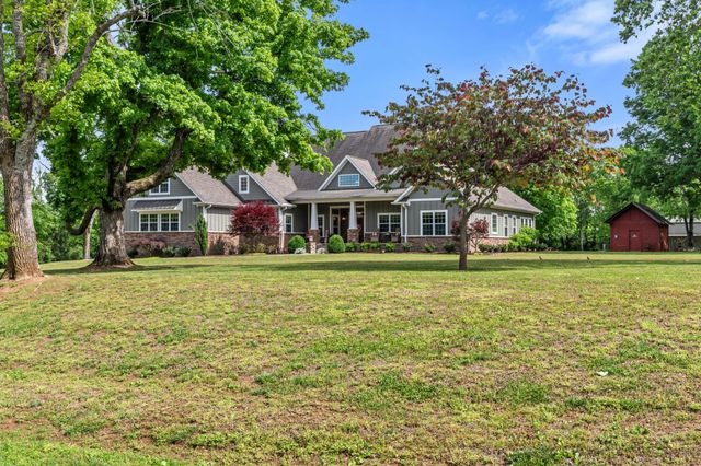 587A Douglas Ln, Gallatin, TN 37066