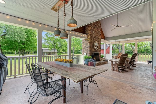 587A Douglas Ln, Gallatin, TN 37066