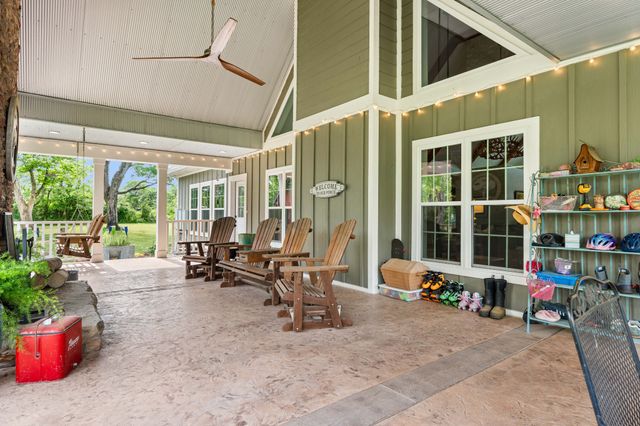 587A Douglas Ln, Gallatin, TN 37066