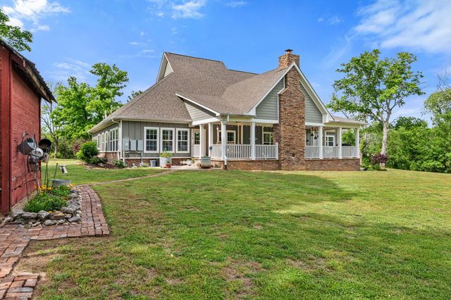 587A Douglas Ln, Gallatin, TN 37066