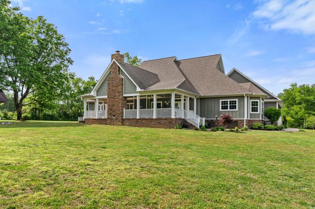587A Douglas Ln, Gallatin, TN 37066