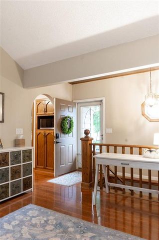 3524 S Maybrook Avenue, Independence, MO 64055