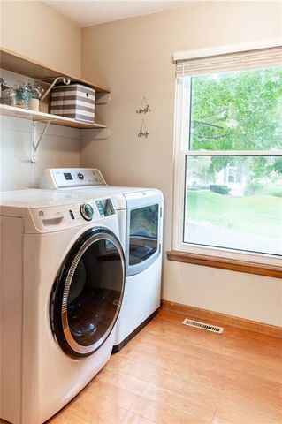 3524 S Maybrook Avenue, Independence, MO 64055