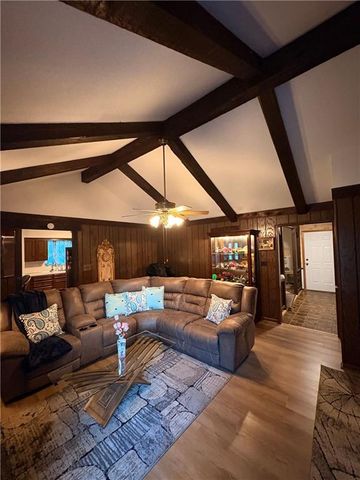 7401 E 127th Street, Grandview, MO 64030
